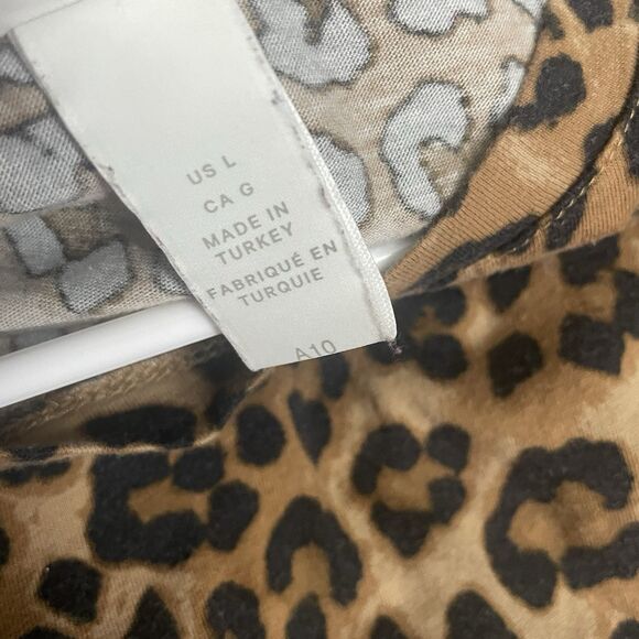 H&M Cheetah Animal Print Short Sleeve Shirt Size Large - Picture 4 of 6